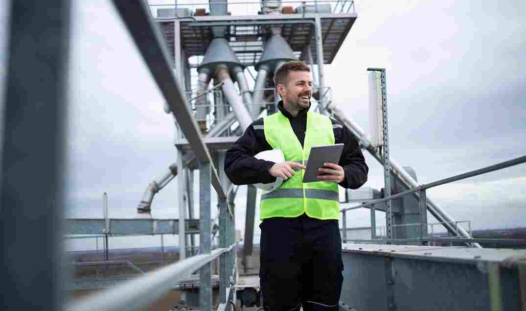 Industrial tank management services inspection